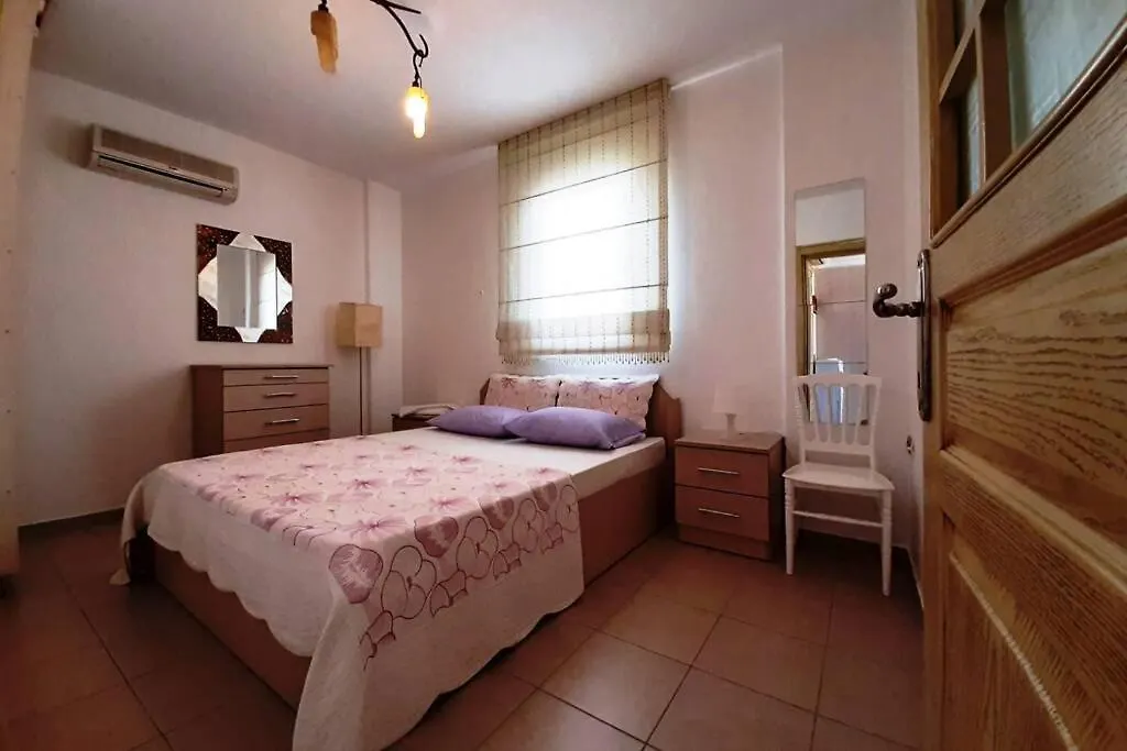 Kusadasi Sezonluk Oezel Havuzlu Bungalov Villa Only Seasonal Rental Villa Minimum 60 Days تركيا